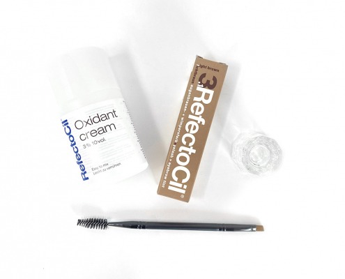 2-lightbrown-refectocil-augenbrauenfarbe-set-shop-Sara-Pavo-Cosmetics