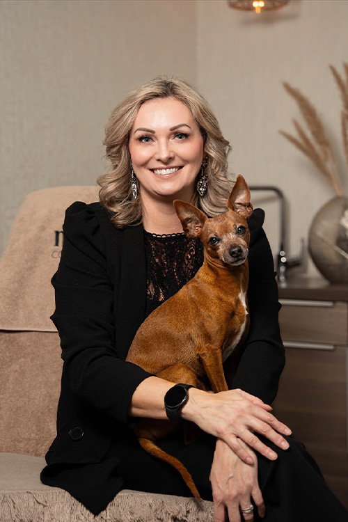 Karo und Hund Mr. Big Rezeption Management des 1. Eindruck Medichelle